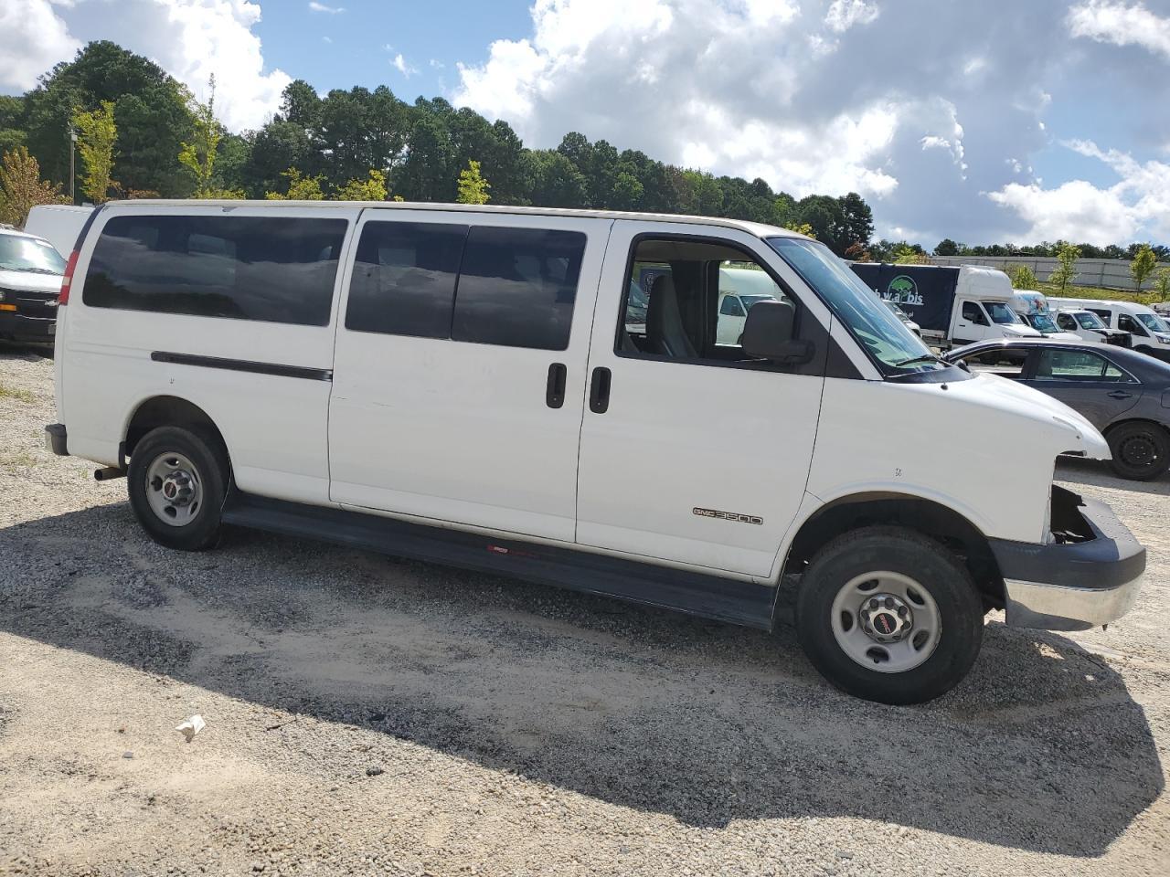 2006 GMC Savana G3500 - Image 4