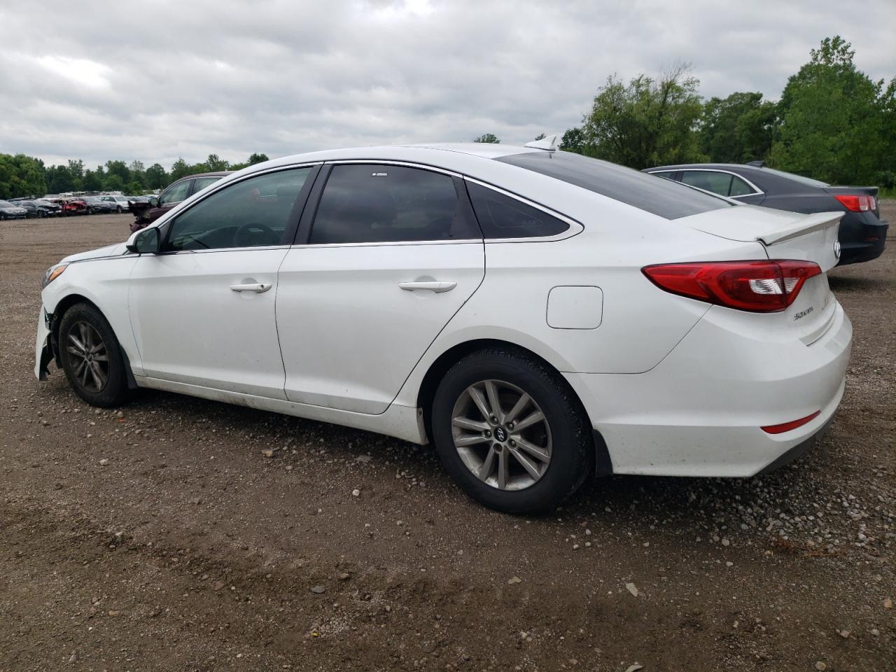 2015 Hyundai Sonata Se - Image 2
