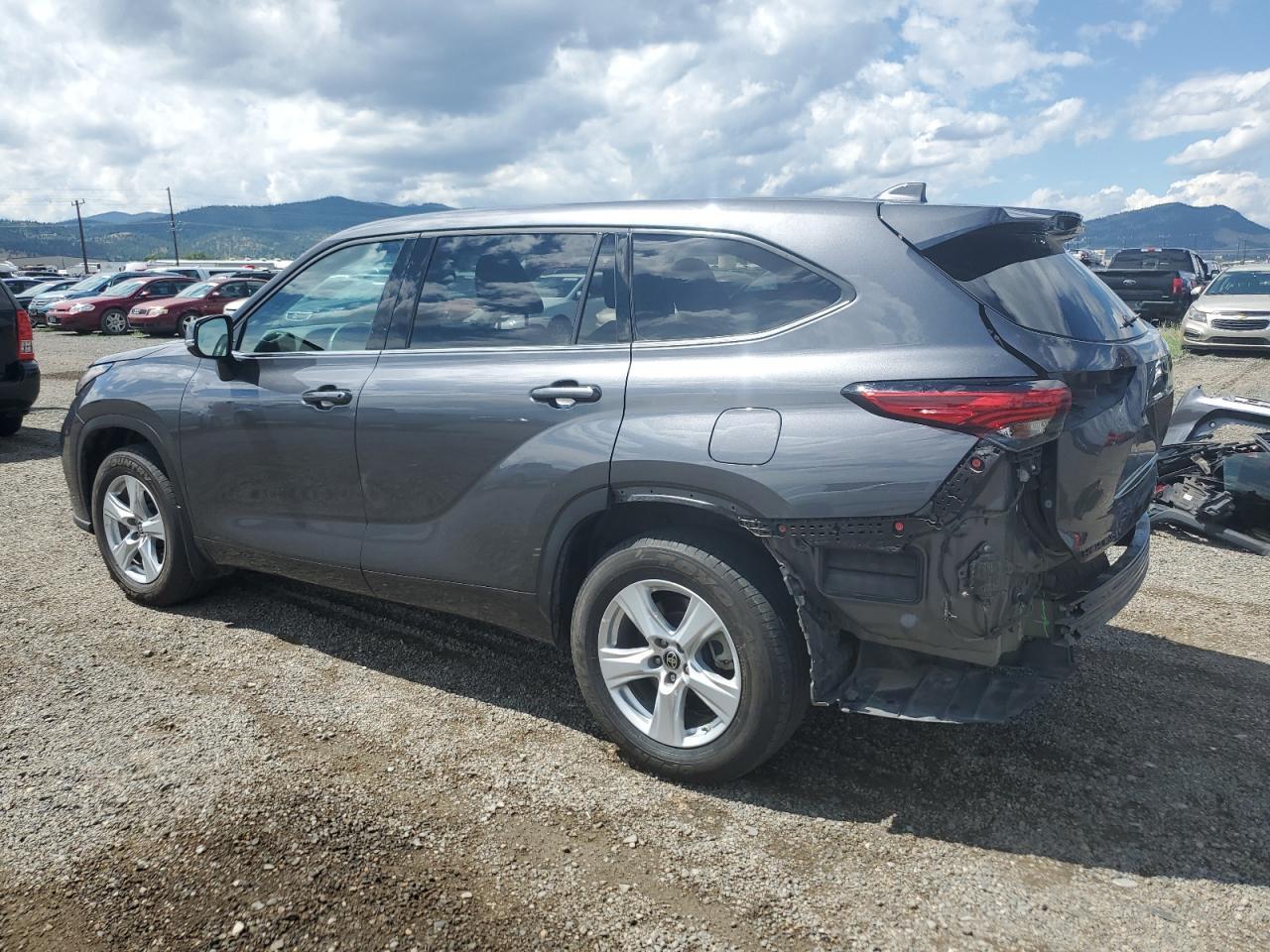 2021 Toyota Highlander L - Фото 2