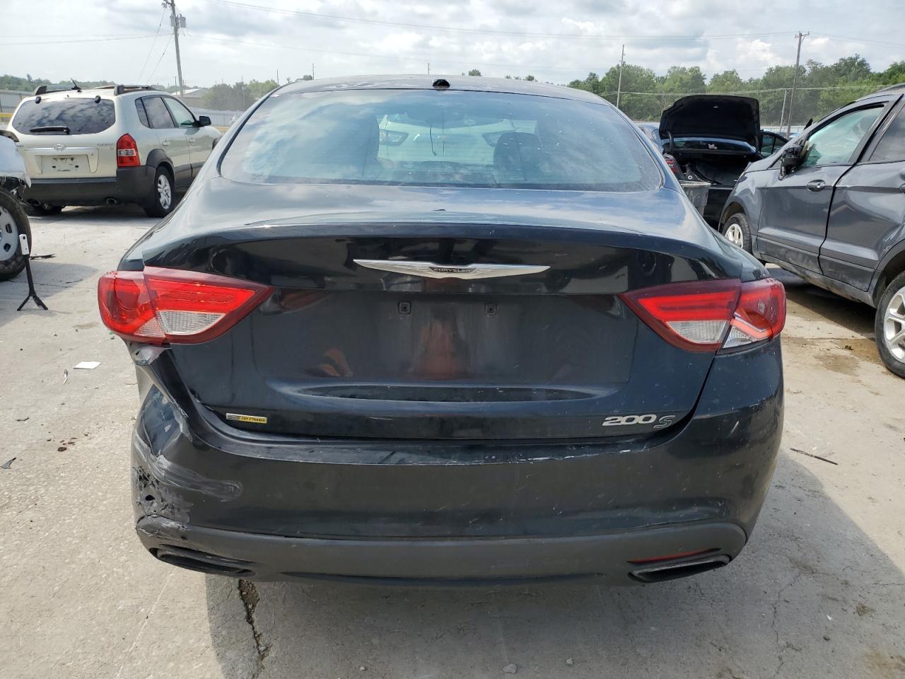 2015 Chrysler 200 S - Фото 6