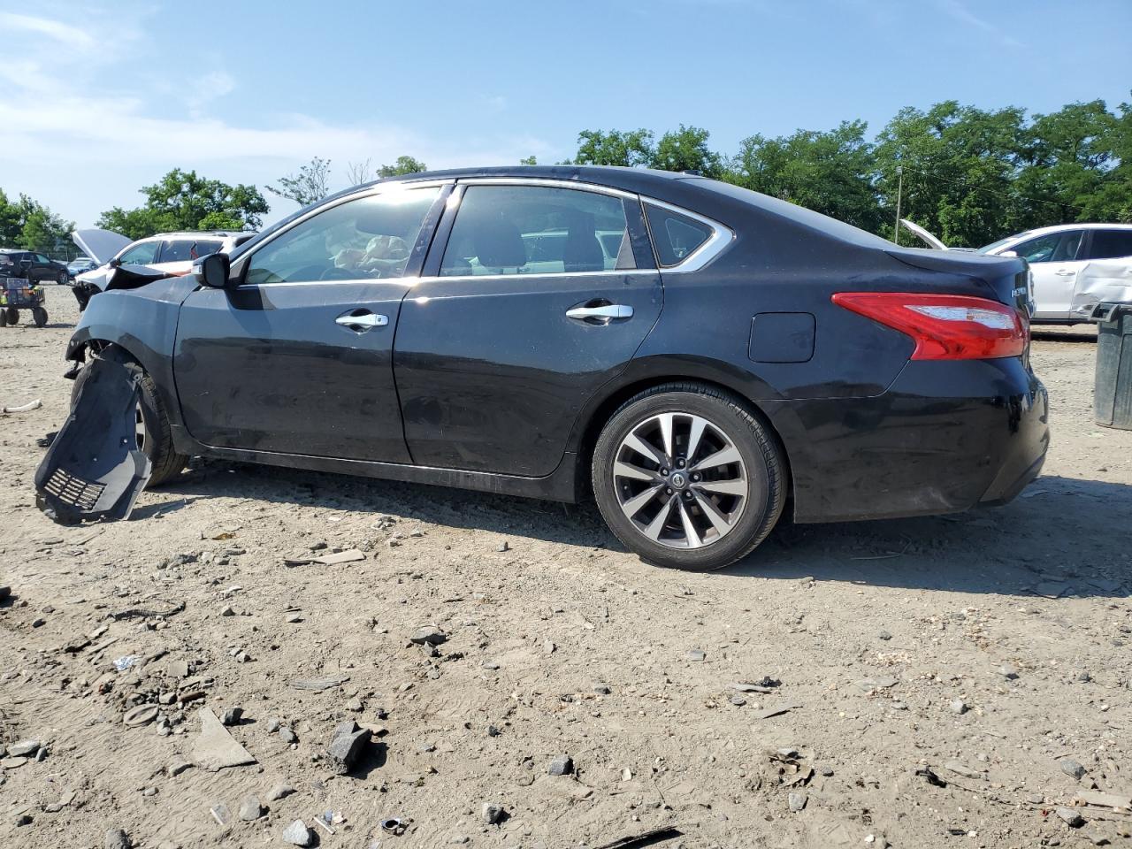 2016 Nissan Altima 2.5 - Фото 2