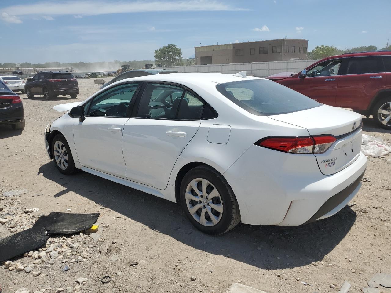 2021 Toyota Corolla Le - Фото 2