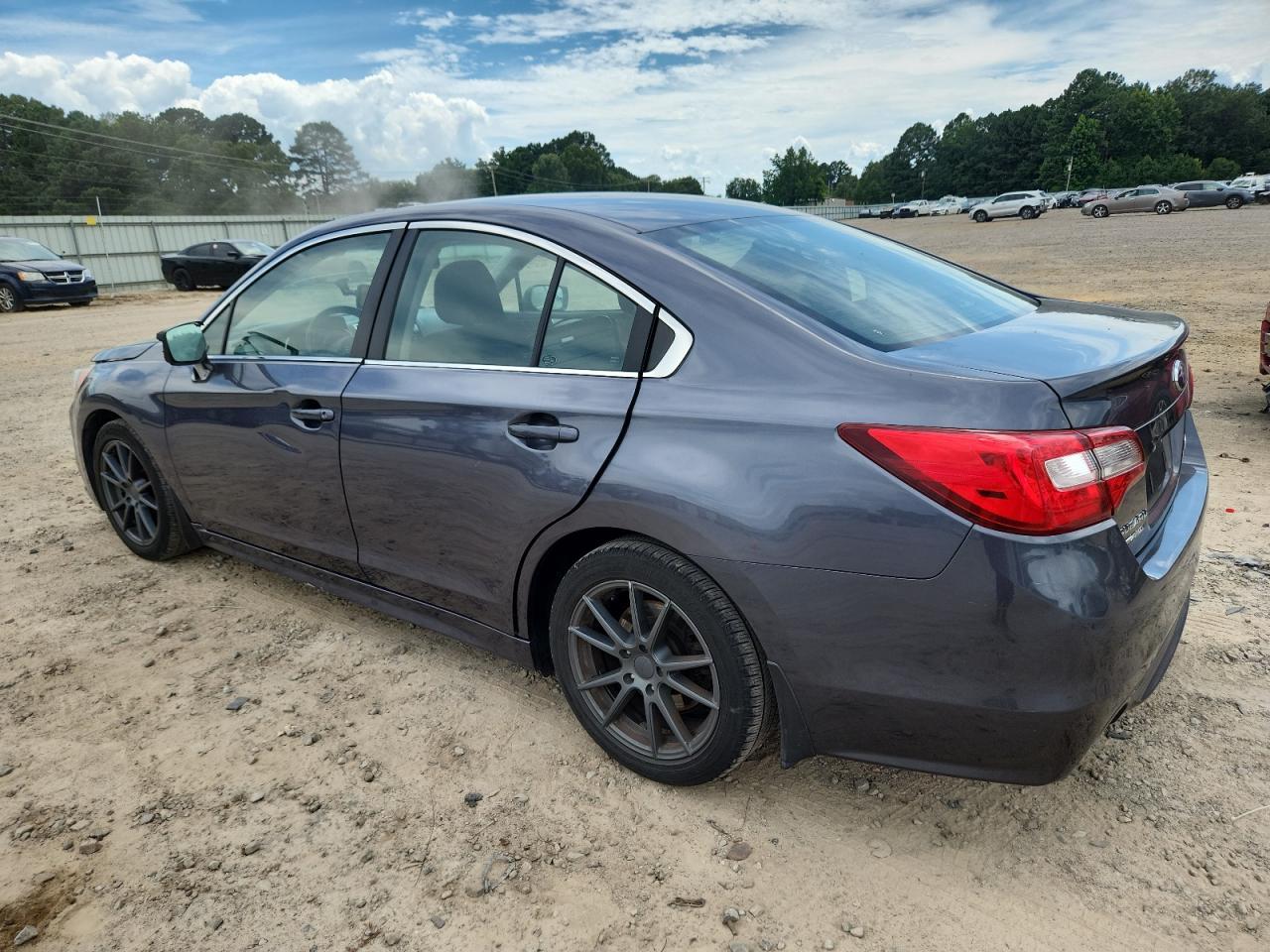 2015 Subaru Legacy 2.5I - Фото 2