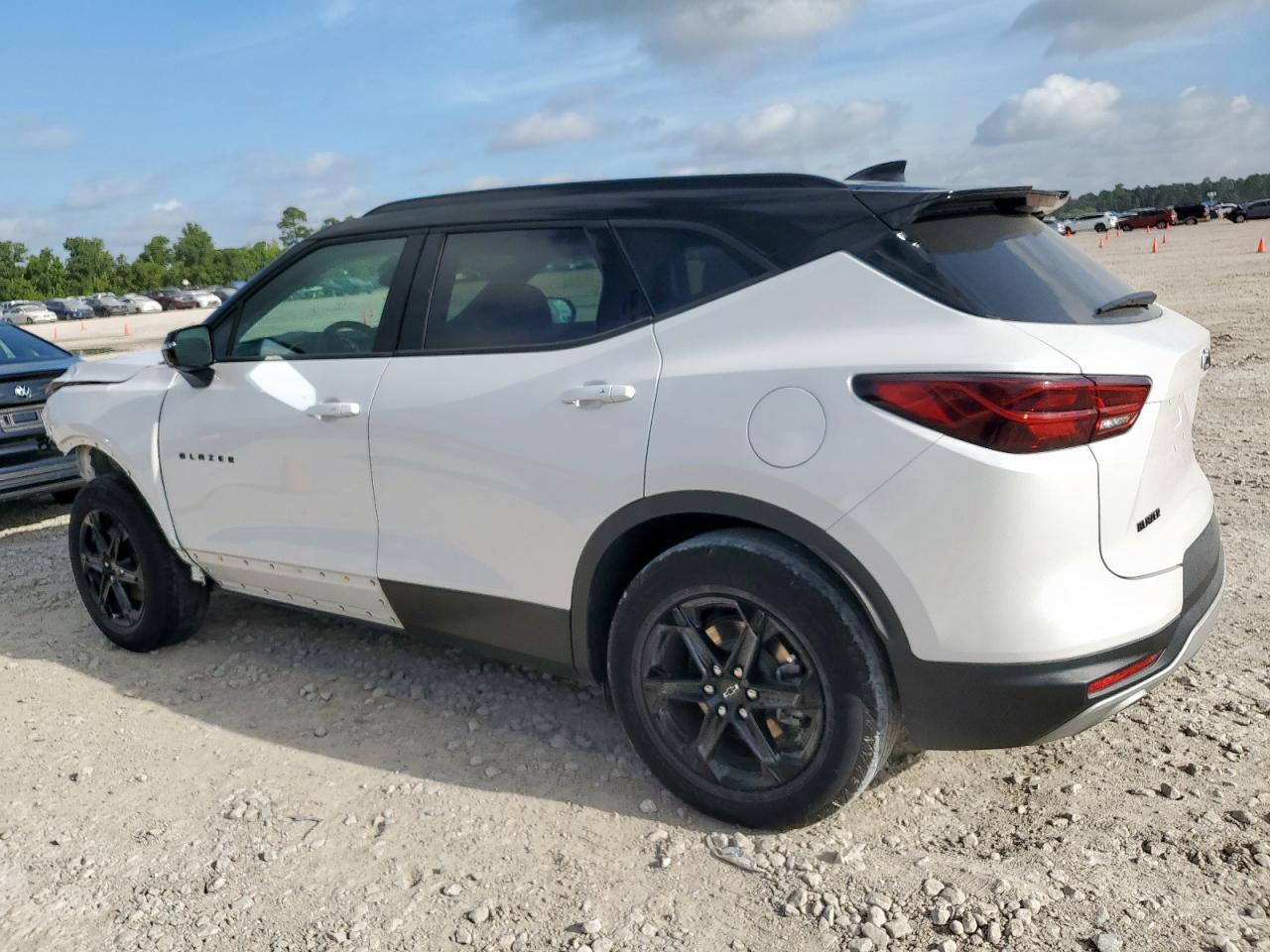 2024 Chevrolet Blazer 3Lt - Фото 2