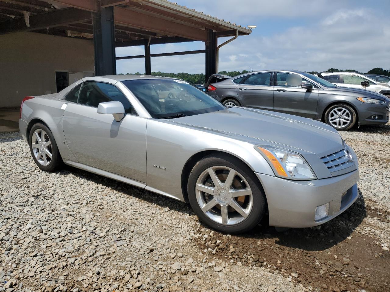 2006 Cadillac Xlr - Image 4
