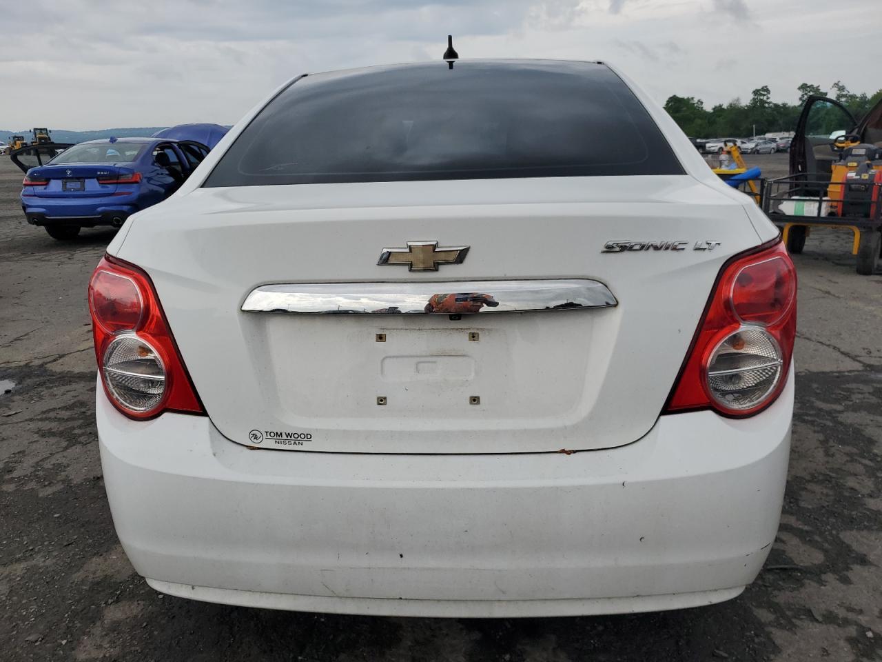 2014 Chevrolet Sonic Lt - Image 6