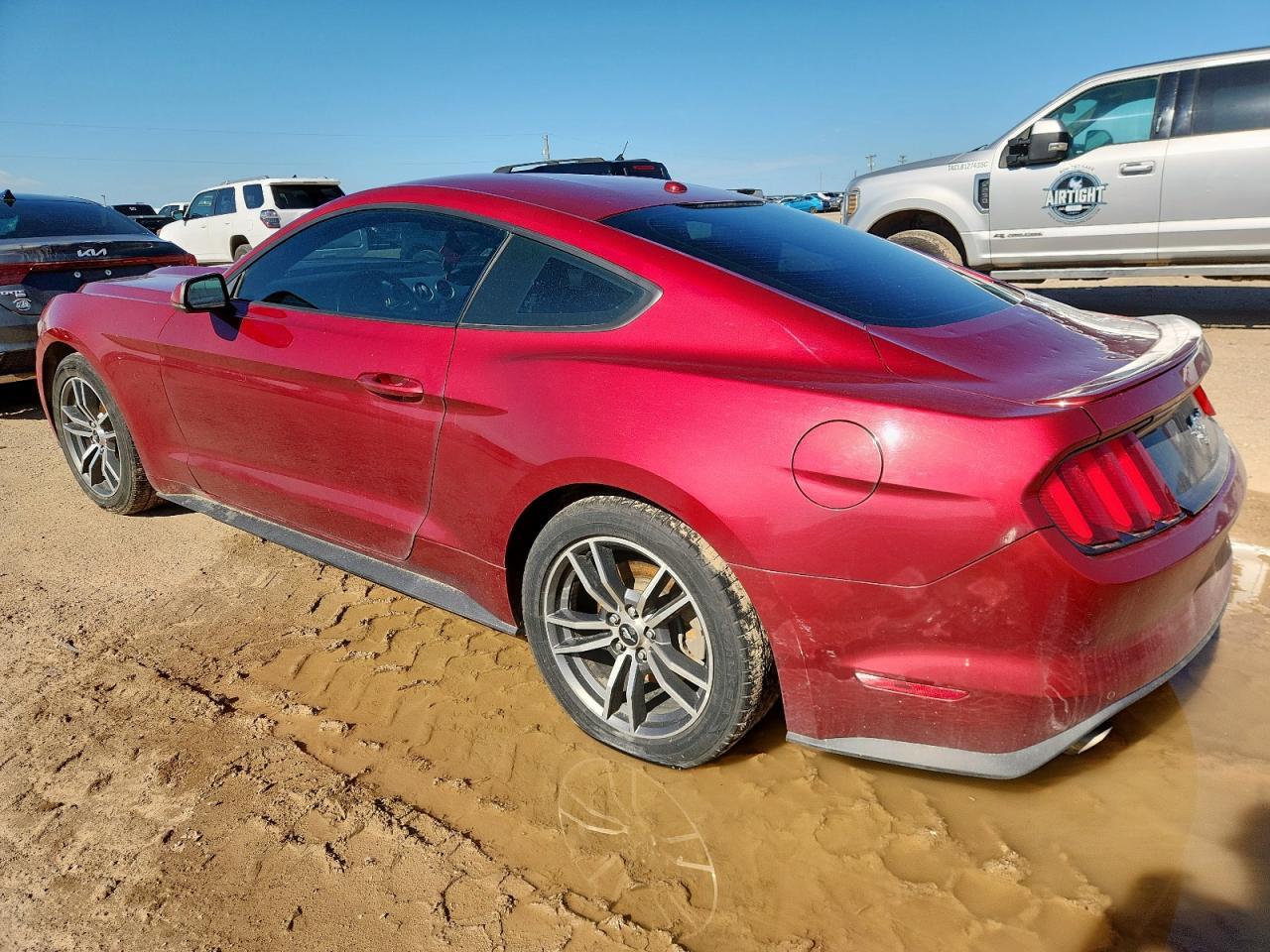 2016 Ford Mustang - Фото 2