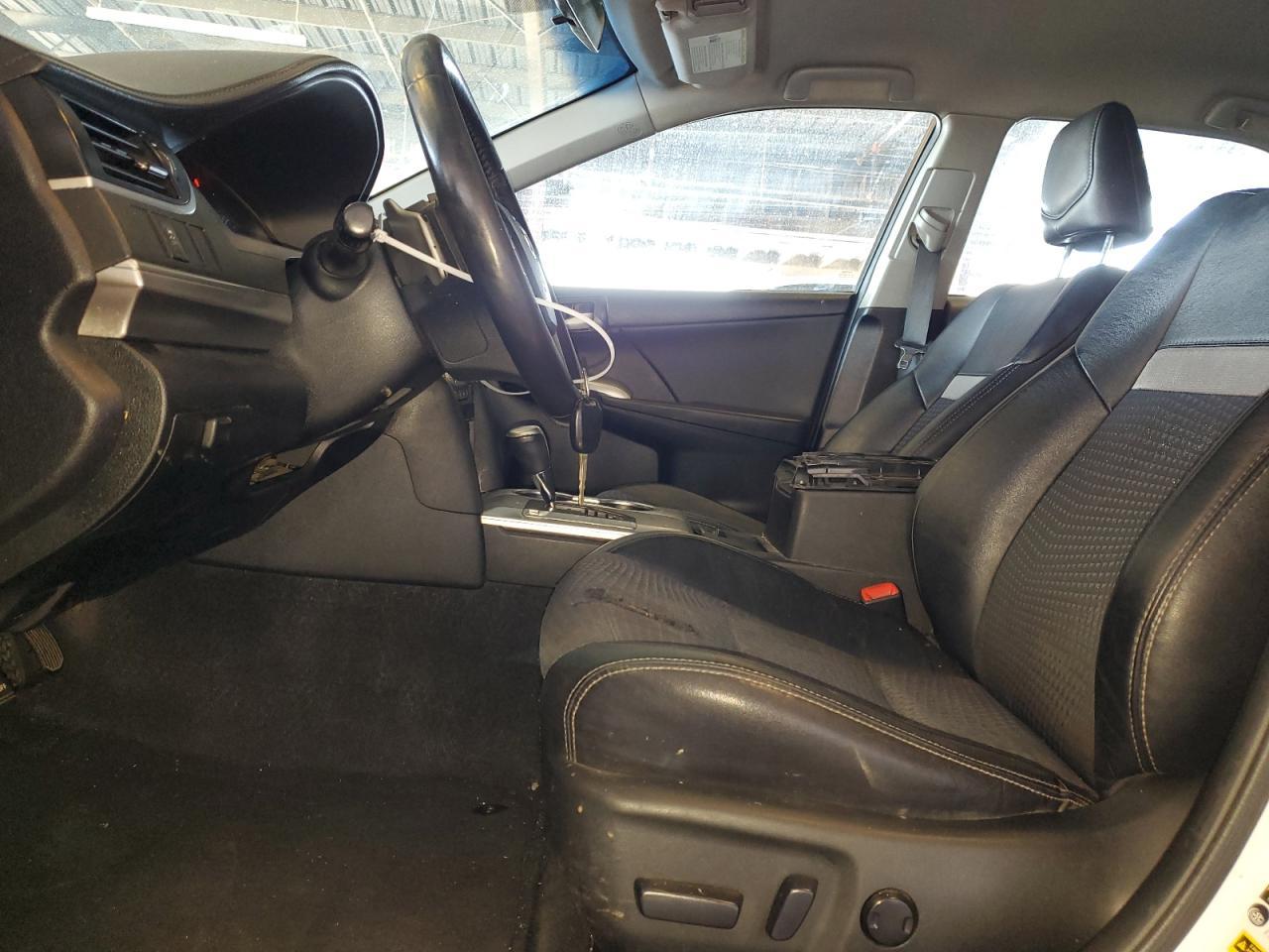 2014 Toyota Camry L - Фото 7