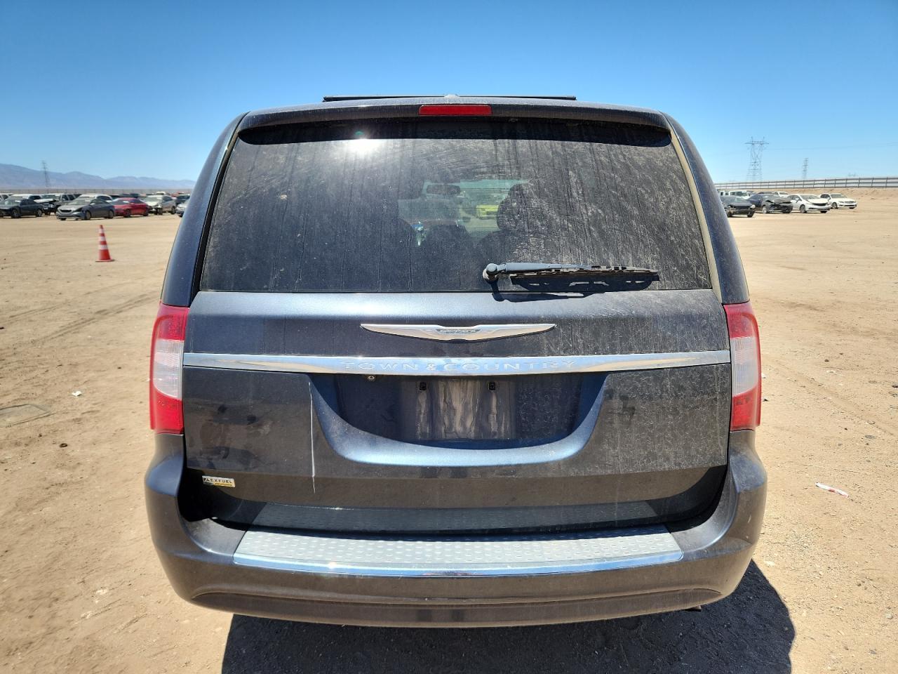 2014 Chrysler Town & Country Touring - Image 6