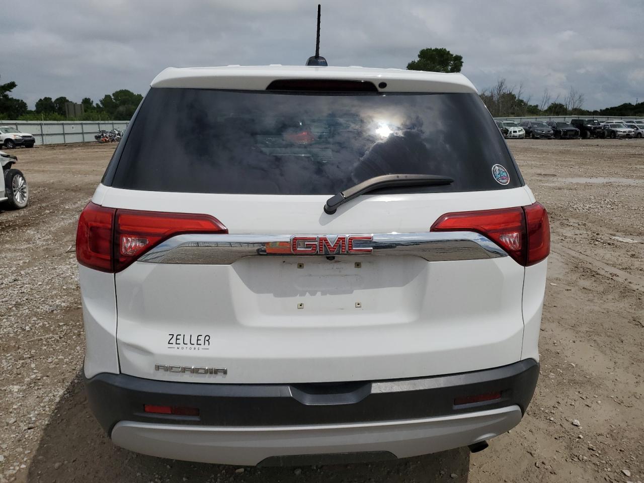 2017 GMC Acadia Sle - Image 6