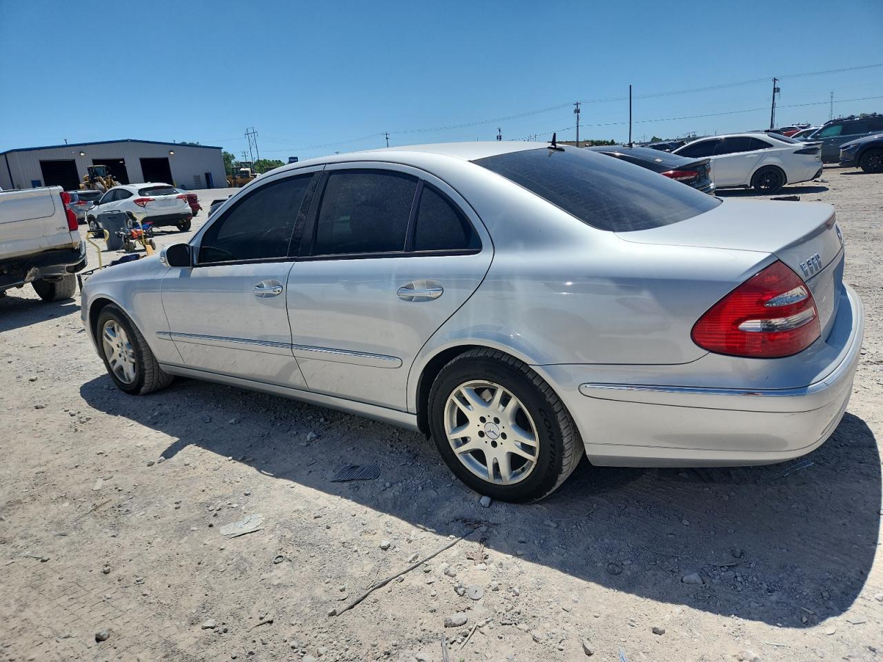 2004 Mercedes-Benz E 320 - Image 2