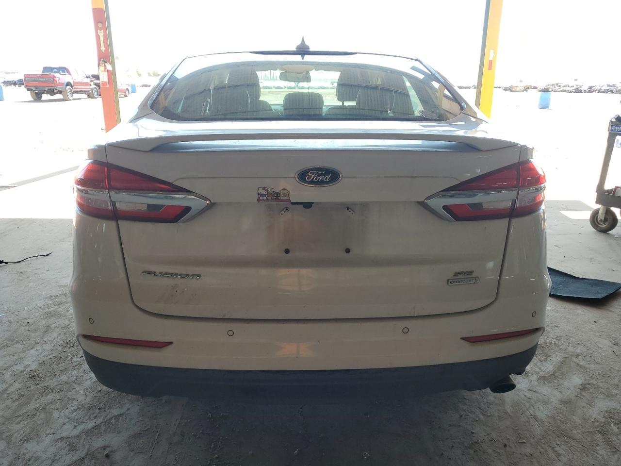 2019 Ford Fusion Se - Фото 6