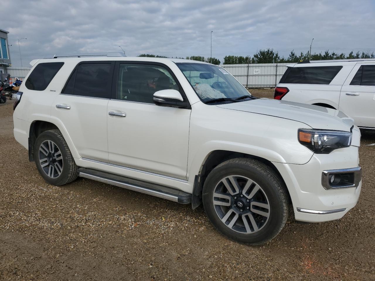 2015 Toyota 4Runner Sr5/Sr5 Premium - Image 4