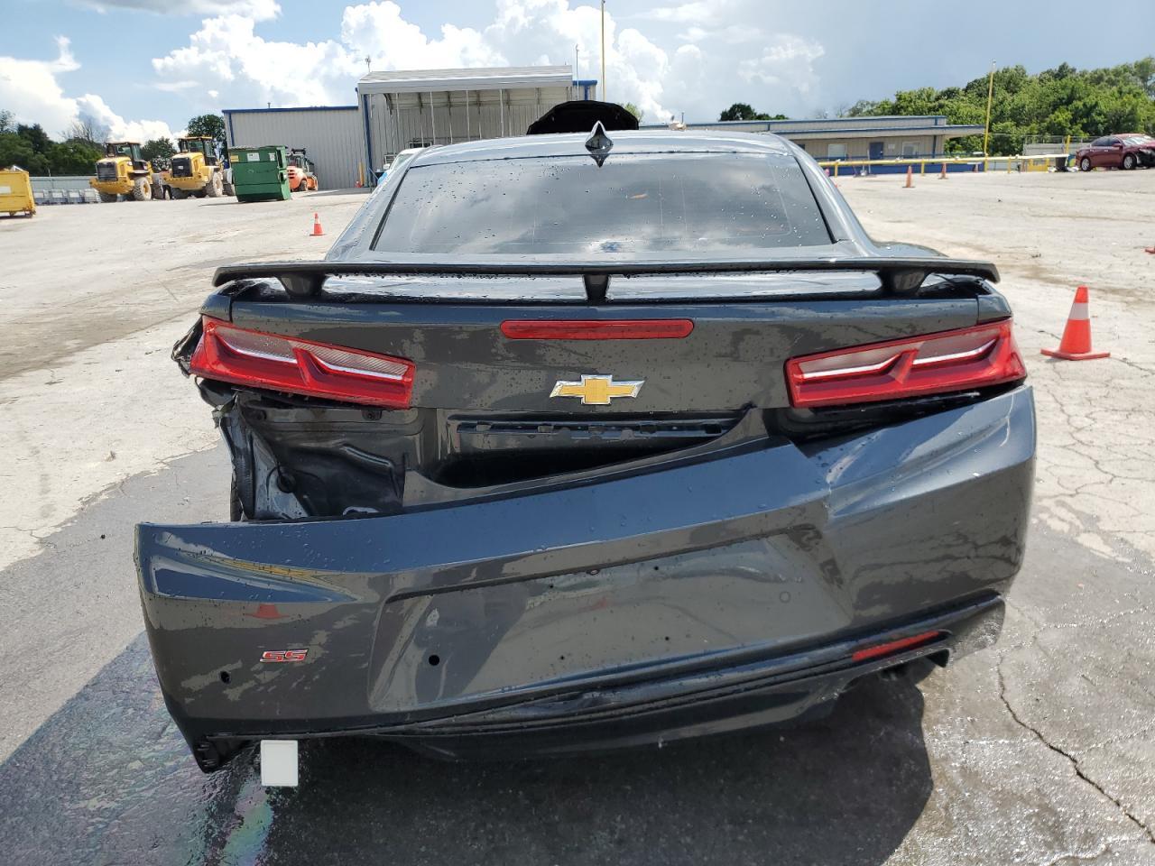 2018 Chevrolet Camaro Ss - Image 6