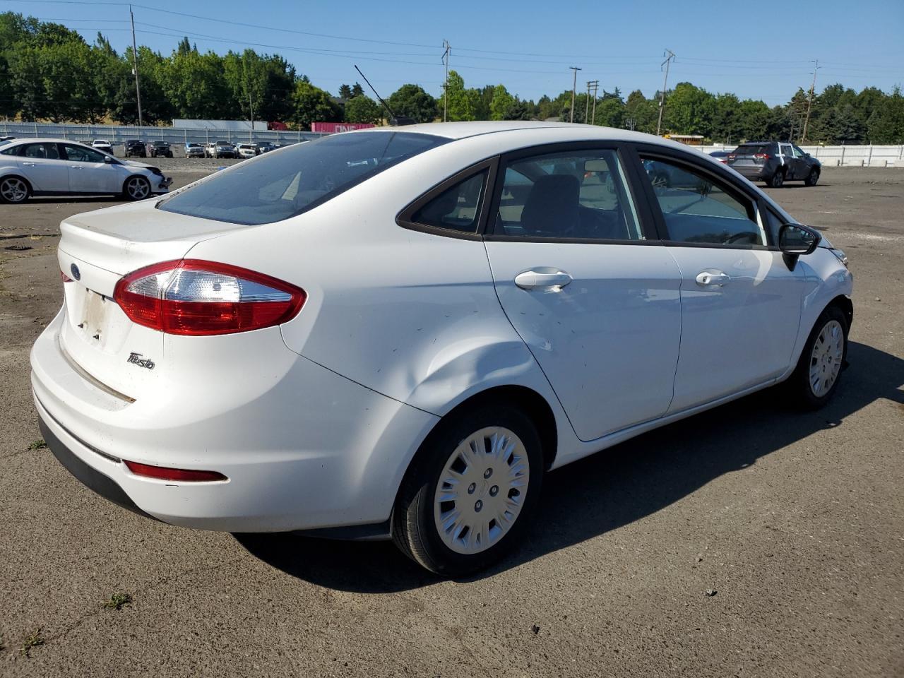 2014 Ford Fiesta S - Фото 3