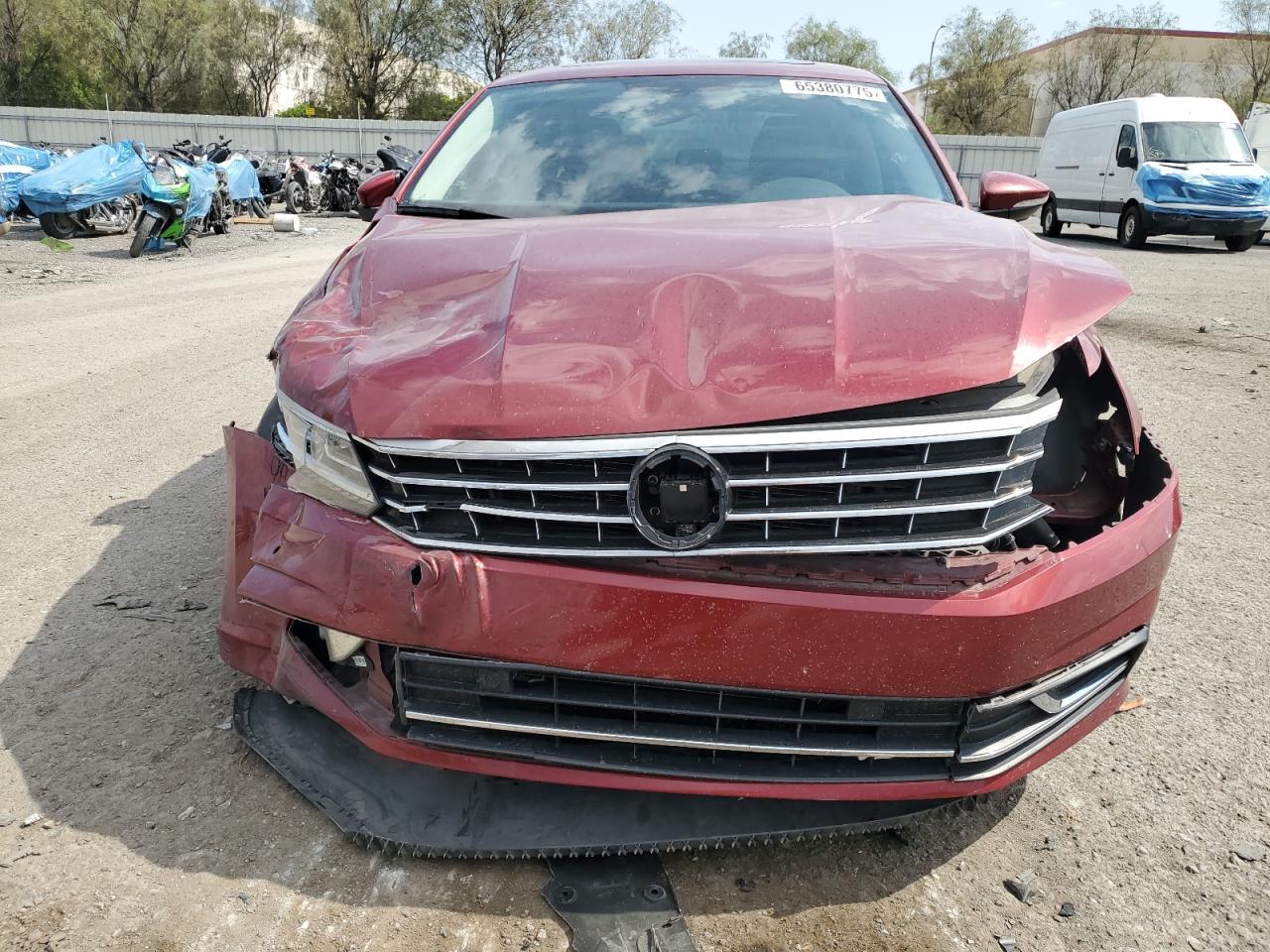 2018 Volkswagen Passat Se - Фото 5