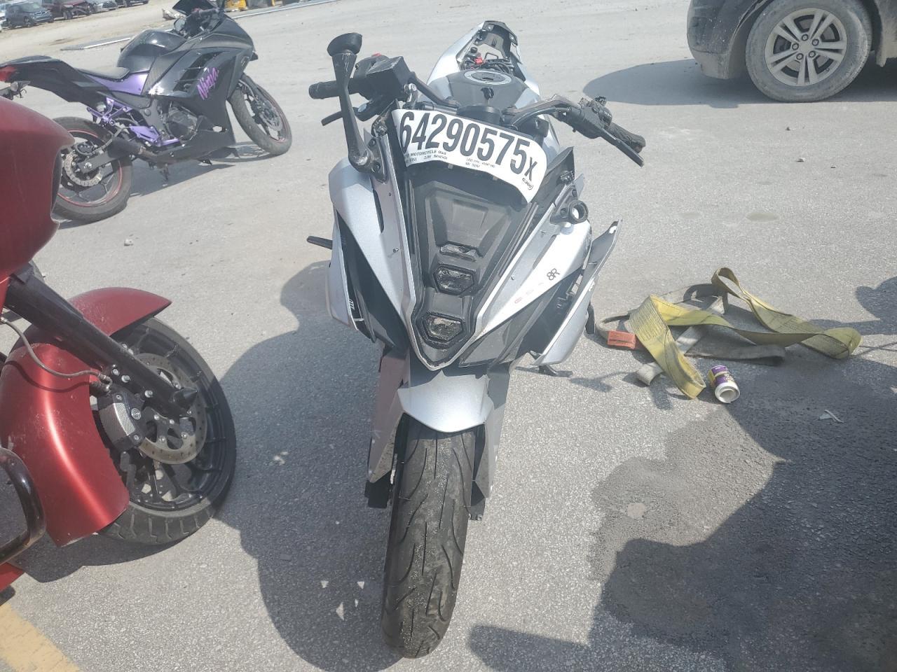 2024 Suzuki Gsx800 F - Фото 2