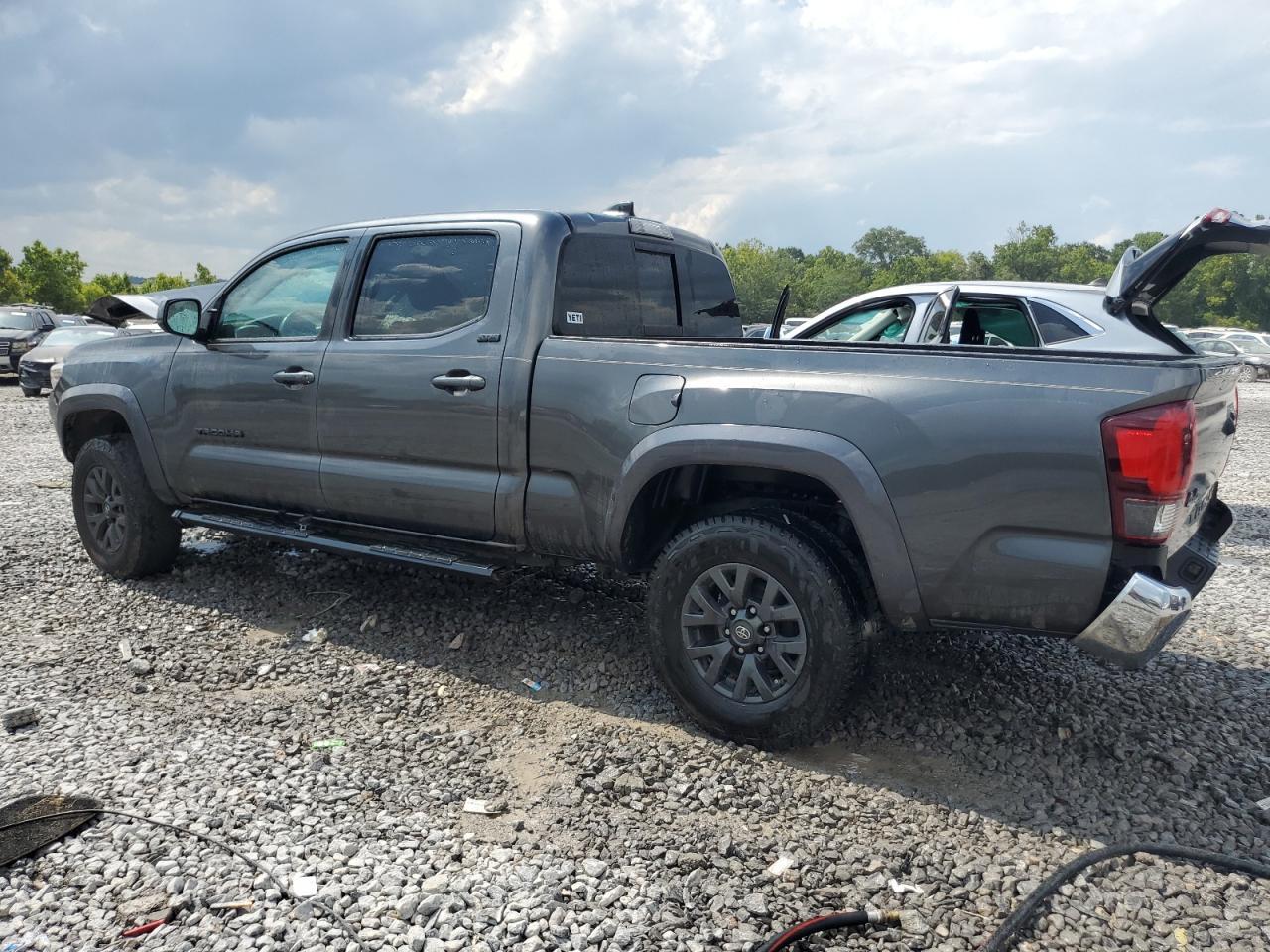 2020 Toyota Tacoma Double Cab - Фото 2