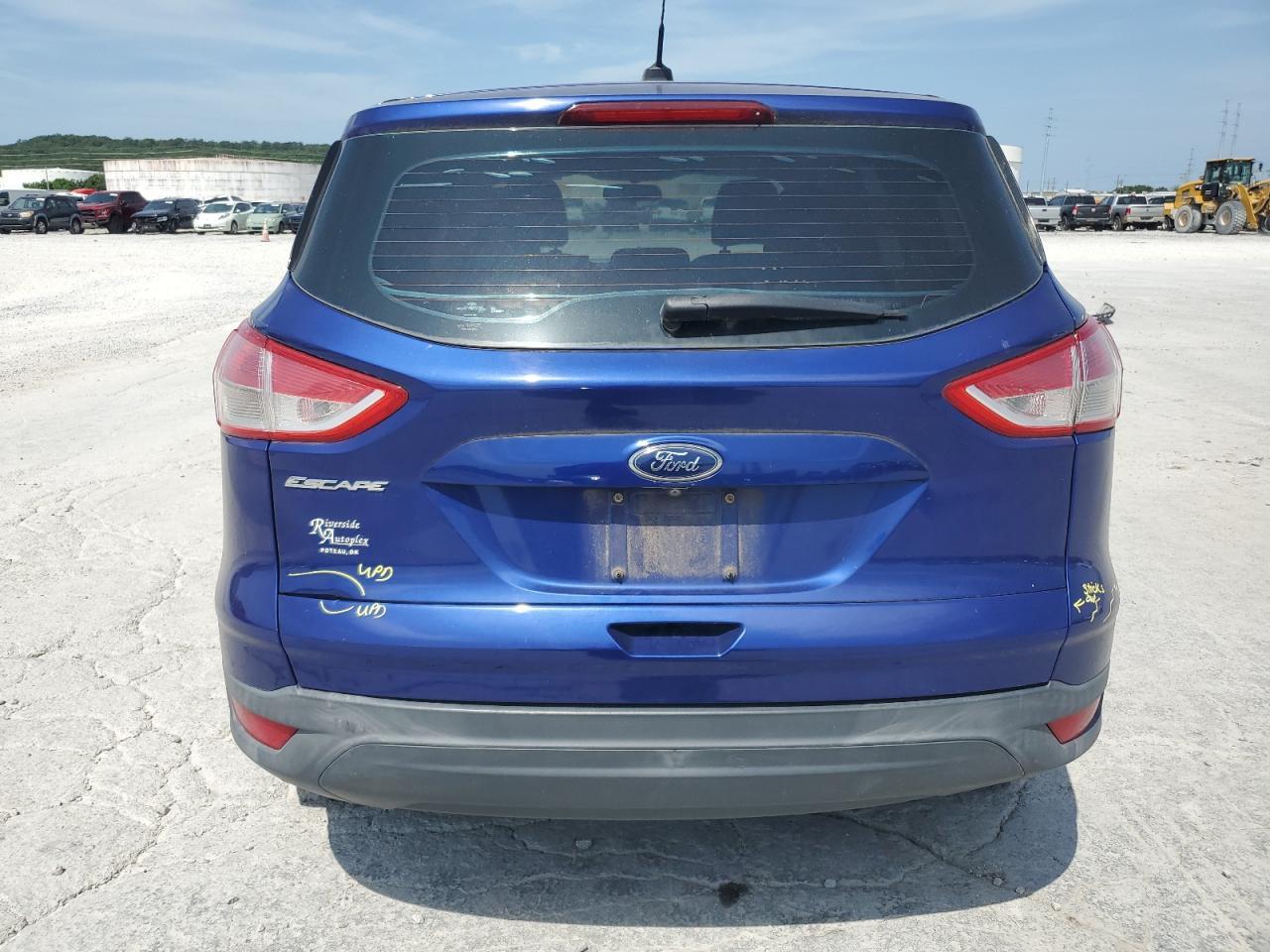 2014 Ford Escape S - Фото 6