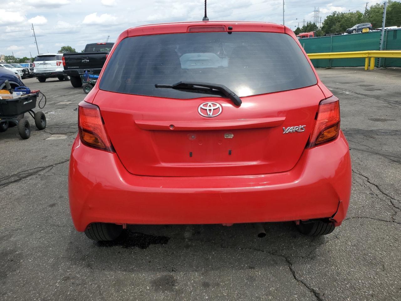 2015 Toyota Yaris - Image 6