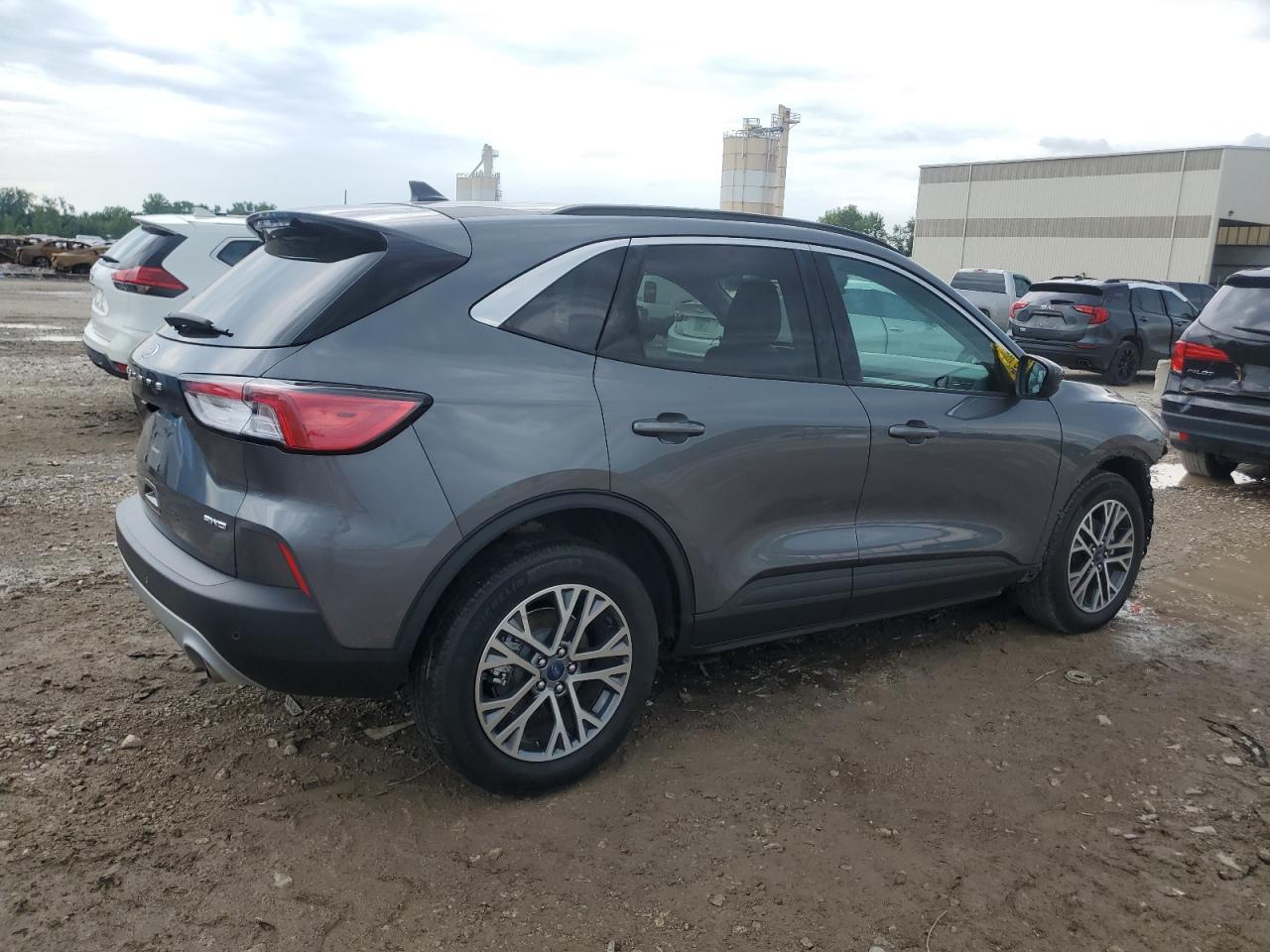 2022 Ford Escape Sel - Фото 3