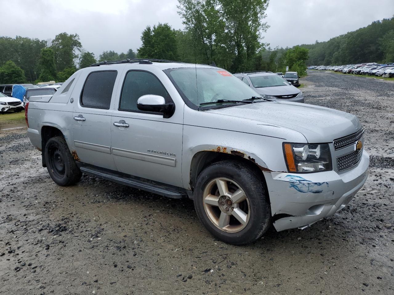 2013 Chevrolet Avalanche Lt - Фото 4