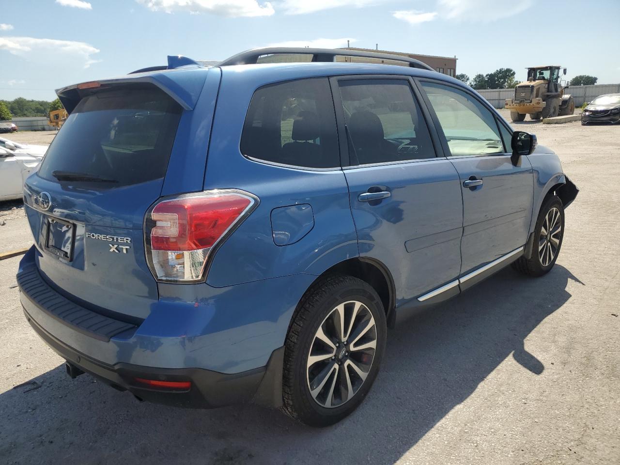 2017 Subaru Forester 2.0Xt Touring - Фото 3