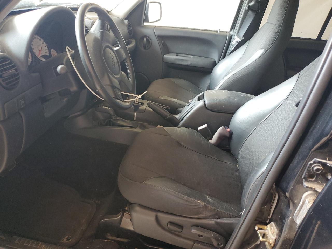 2004 Jeep Liberty Renegade - Фото 7