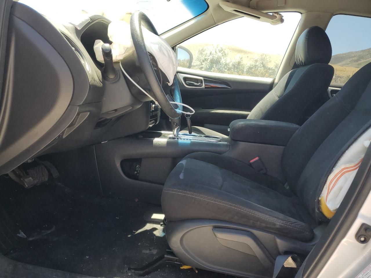 2016 Nissan Pathfinder S - Image 7