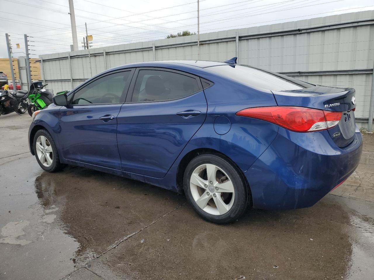 2013 Hyundai Elantra Gls - Фото 2