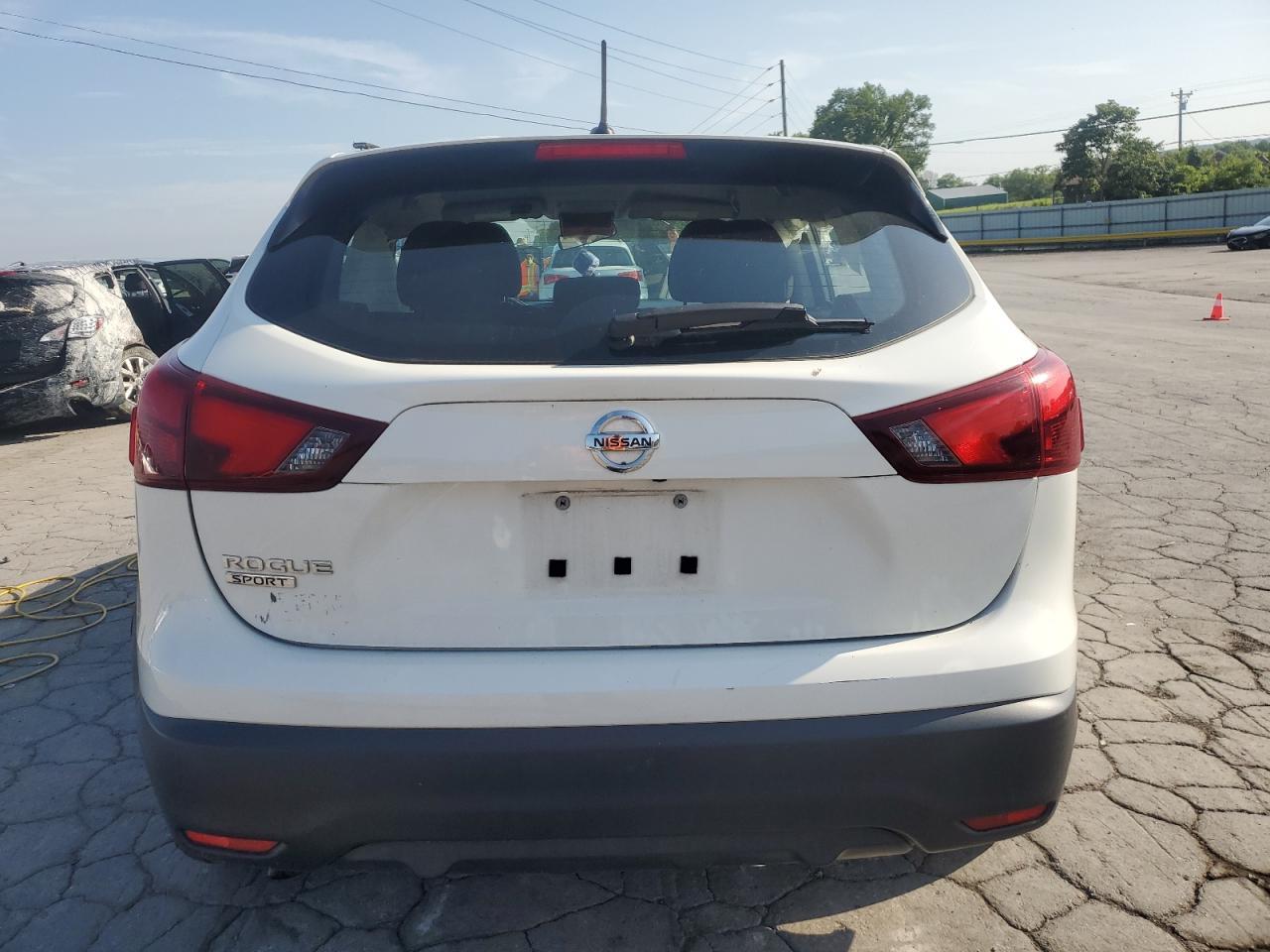 2018 Nissan Rogue Sport S - Фото 6