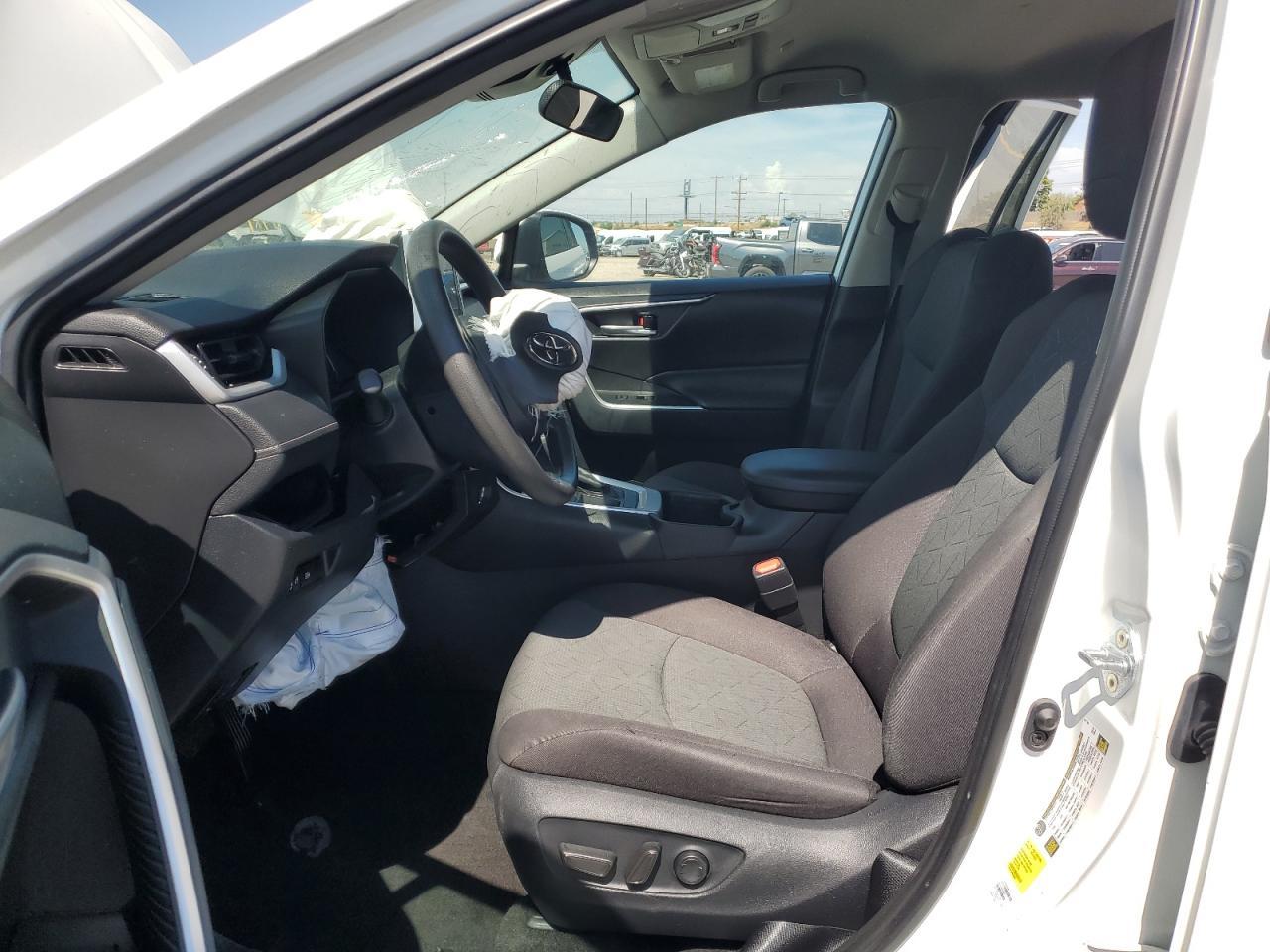 2023 Toyota Rav4 Xle - Image 7