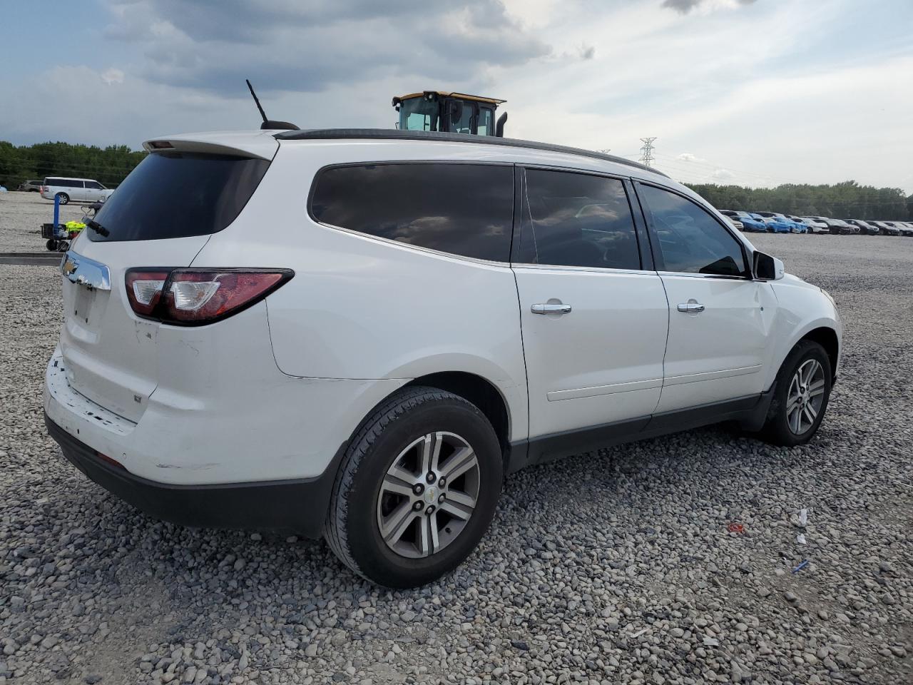 2017 Chevrolet Traverse Lt - Image 3