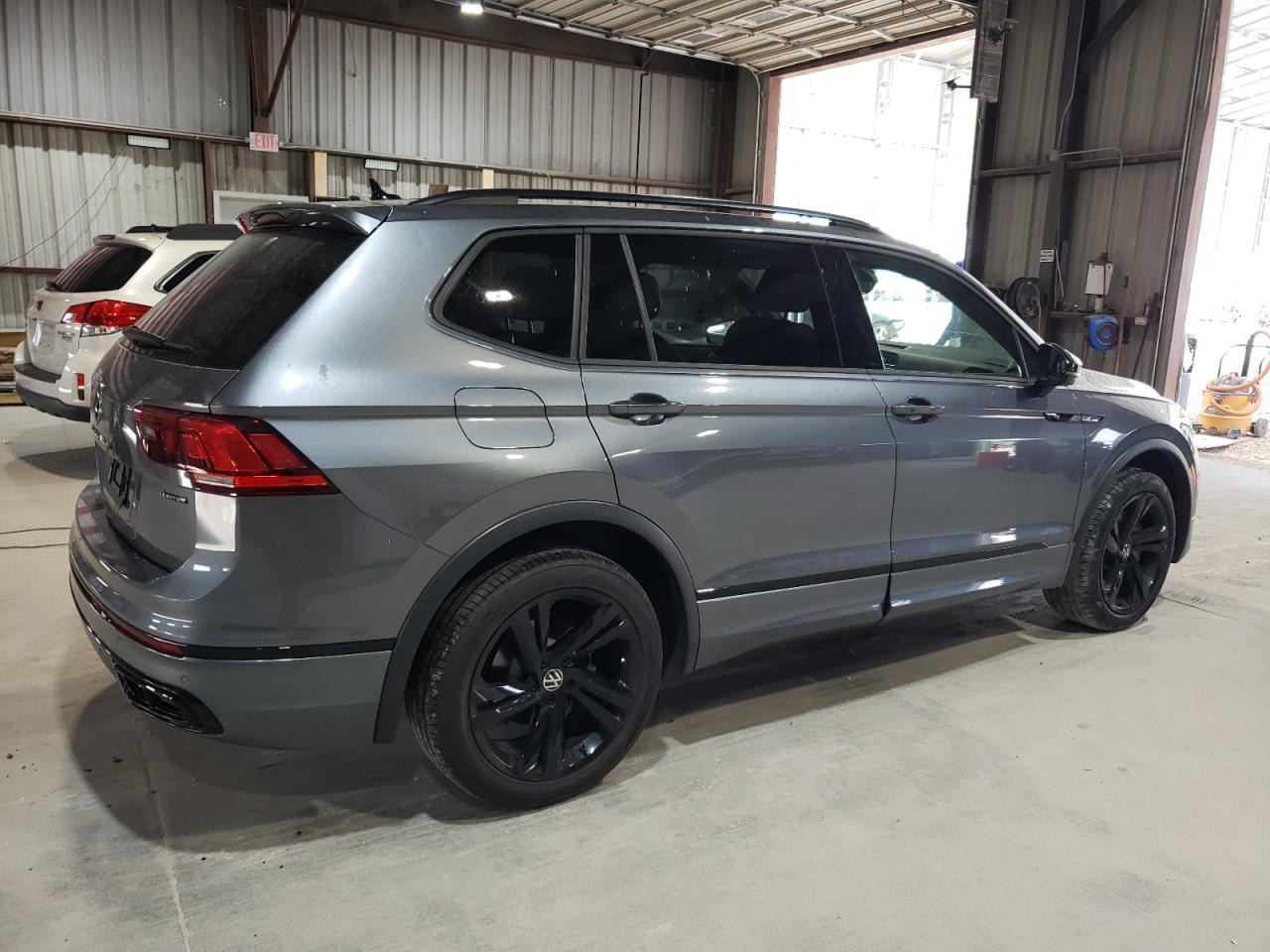 2023 Volkswagen Tiguan Se R-Line Black - Фото 3