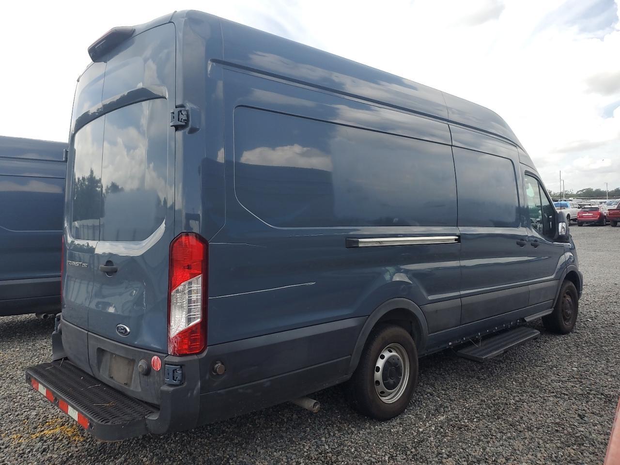 2020 Ford Transit T-250 - Image 3