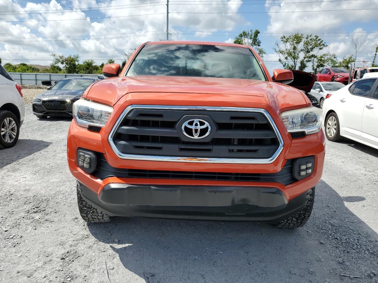 2017 Toyota Tacoma Double Cab - Фото 5