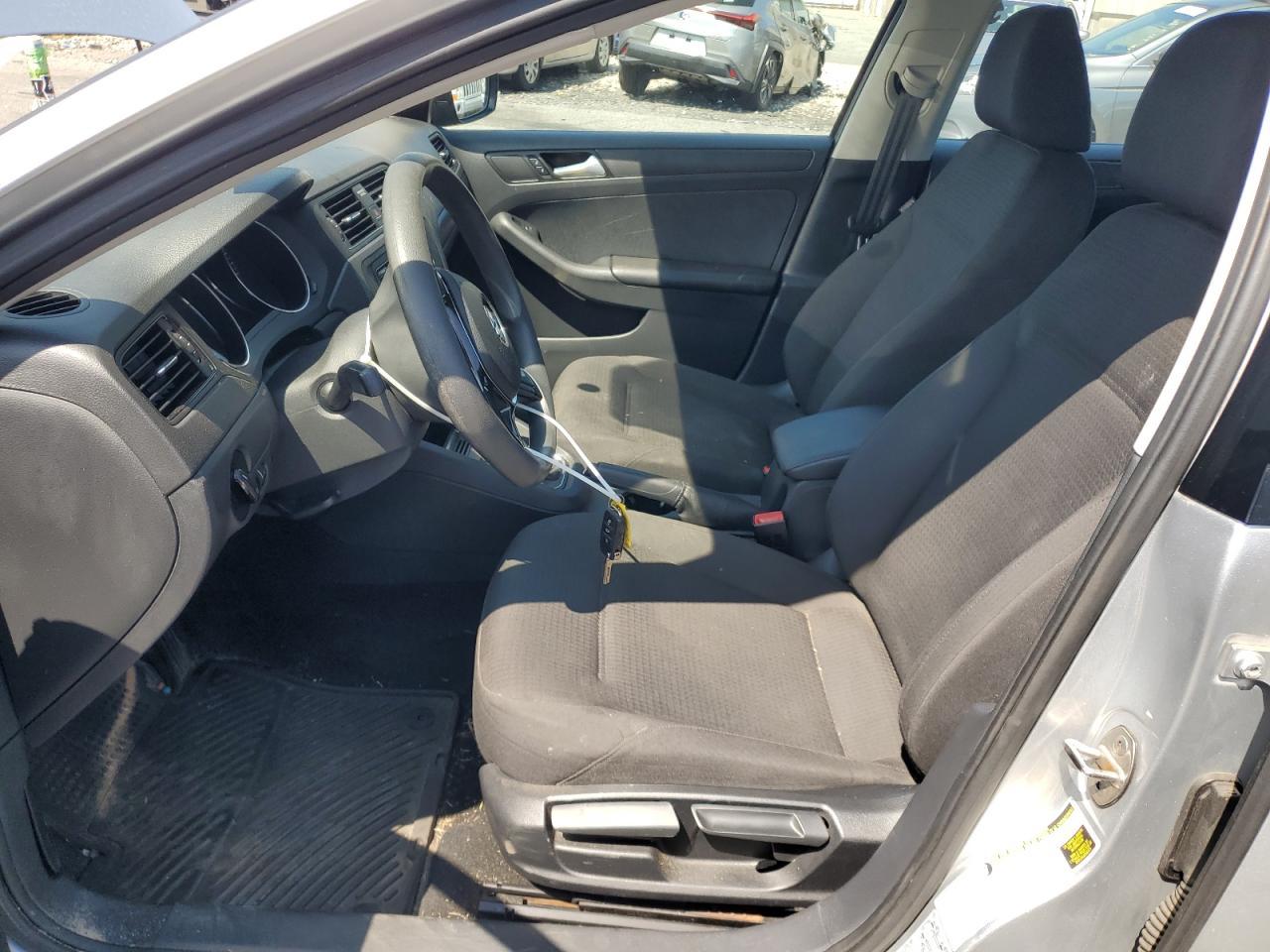 2015 Volkswagen Jetta Base - Image 7