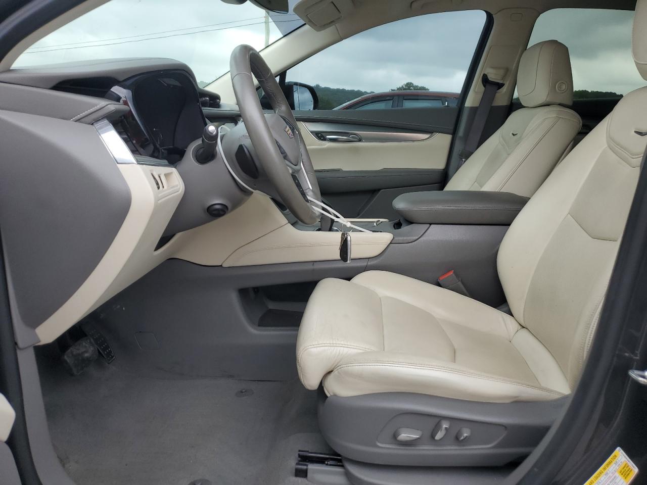 2017 Cadillac Xt5 Luxury - Image 7