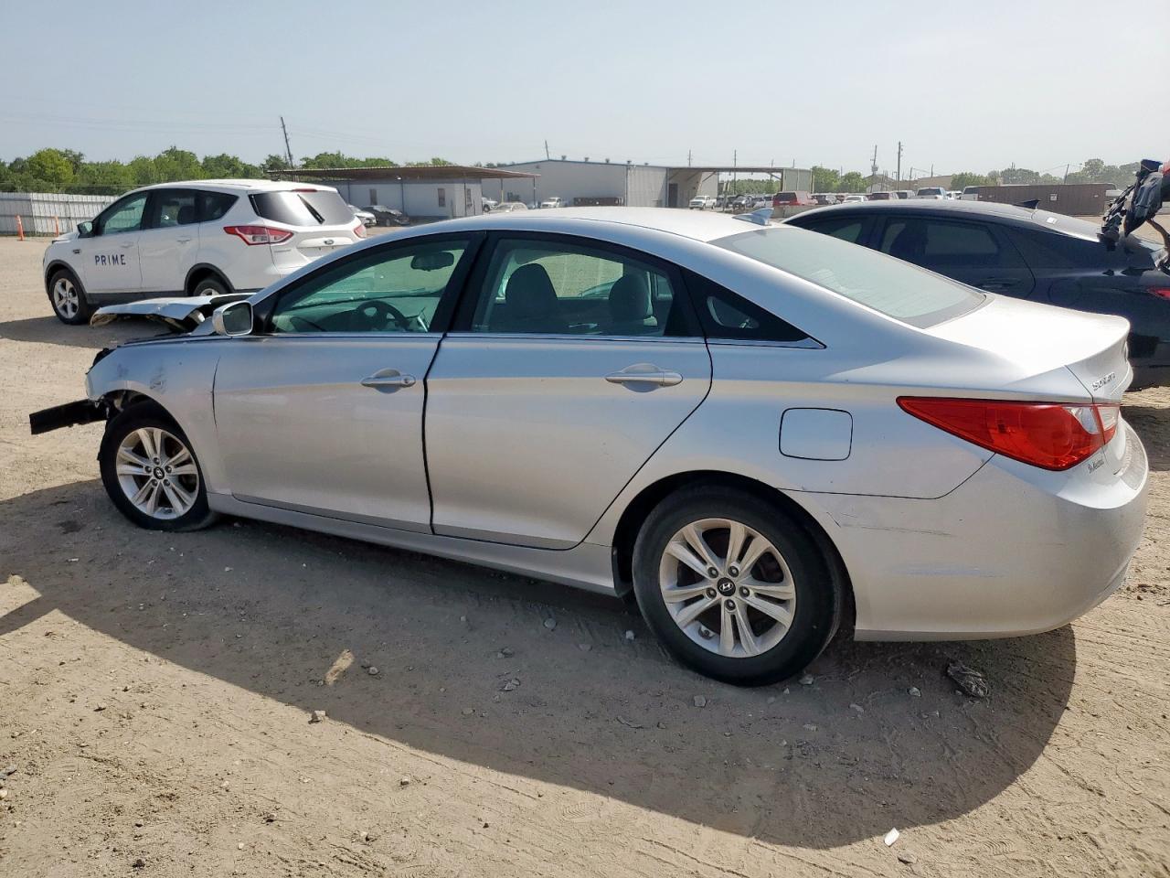 2013 Hyundai Sonata Gls - Image 2
