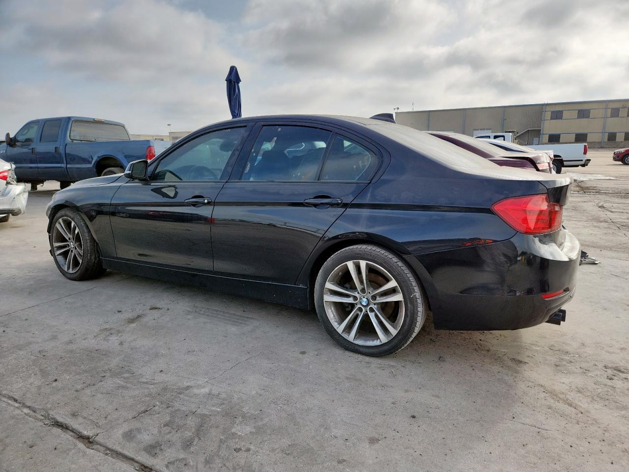 2012 BMW 328 I - Image 2