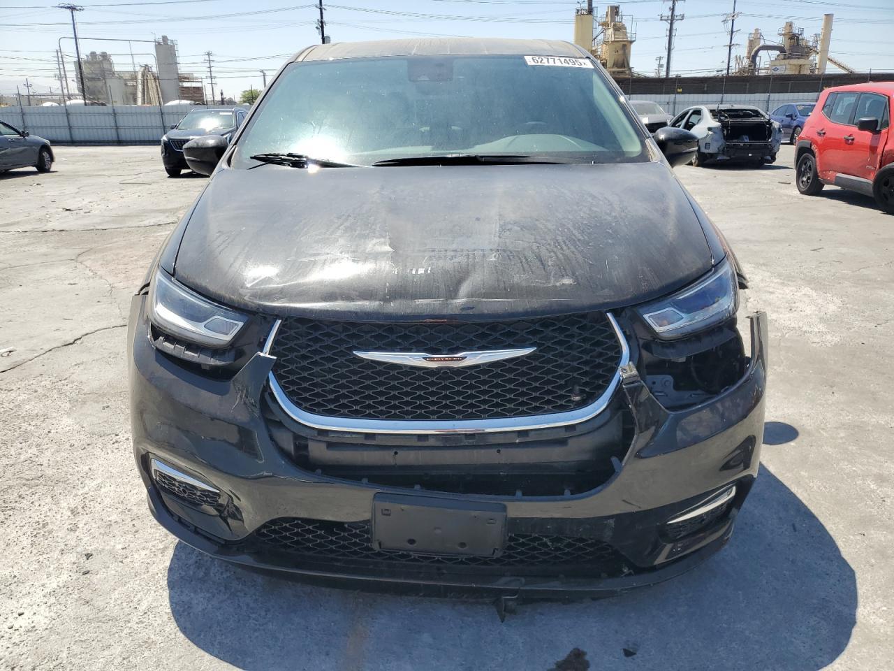 2023 Chrysler Pacifica Hybrid Touring L - Image 5