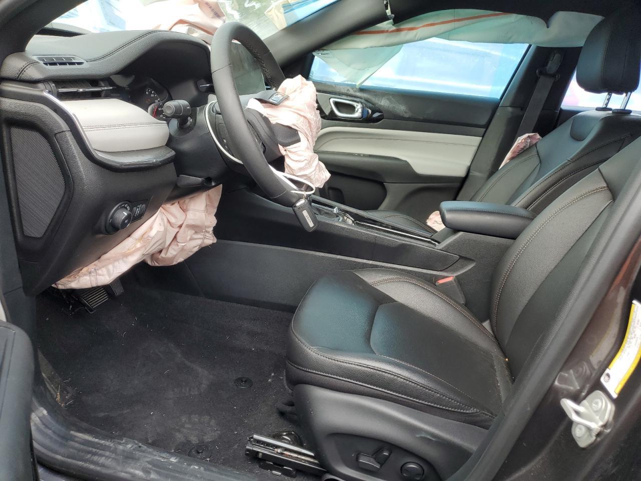 2024 Jeep Compass Limited - Image 7