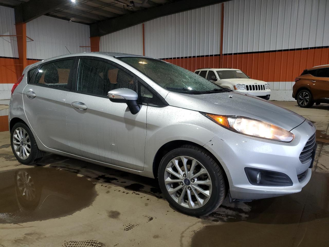 2014 Ford Fiesta Se - Фото 4