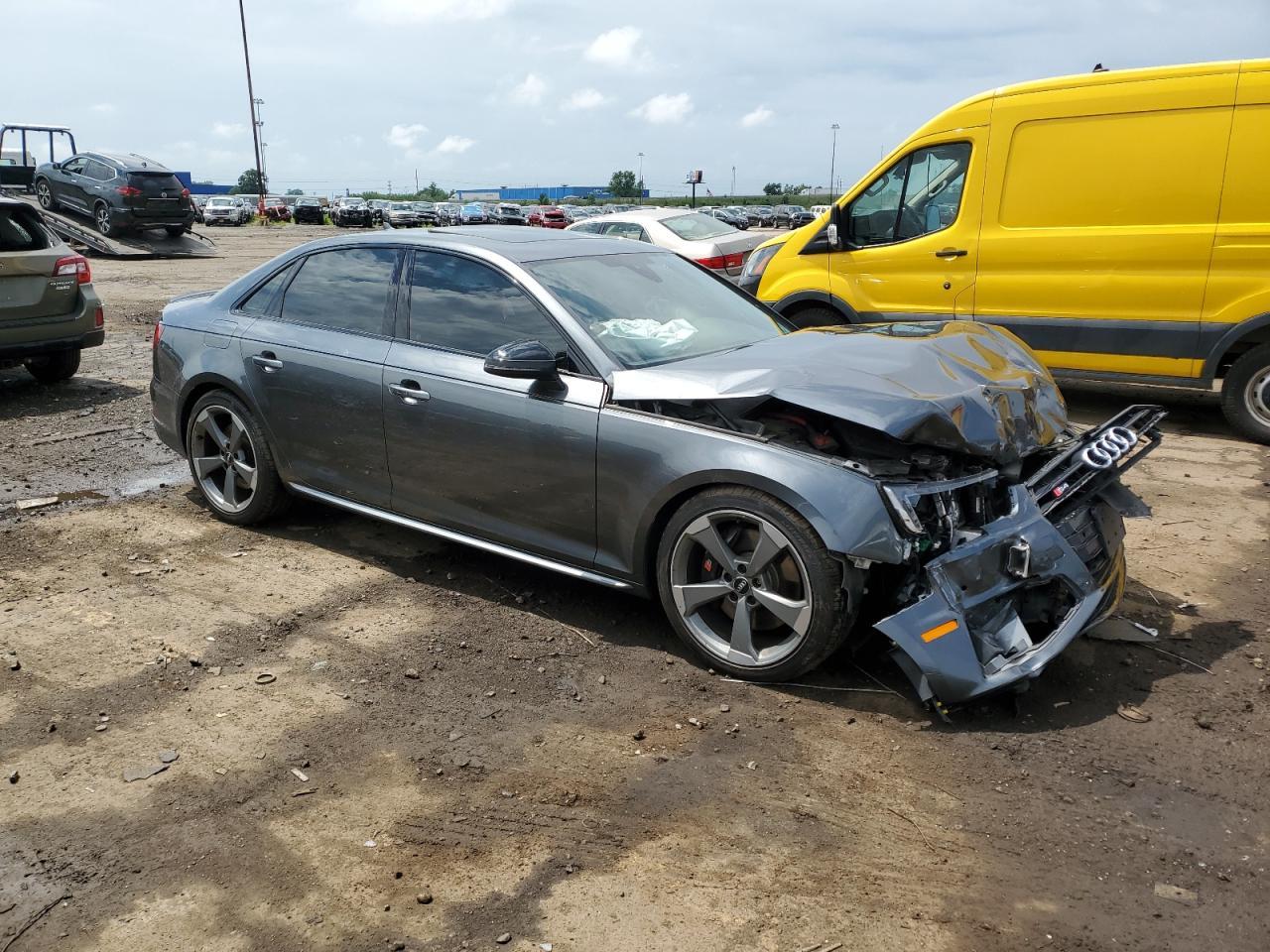 2019 Audi S4 Premium Plus - Image 4