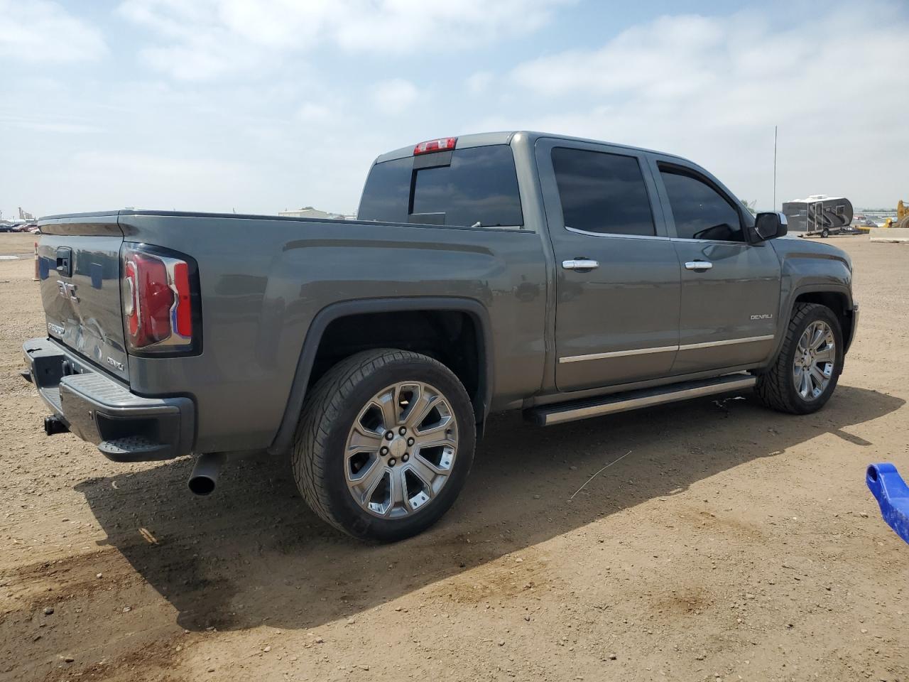 2017 GMC Sierra K1500 Denali - Image 3