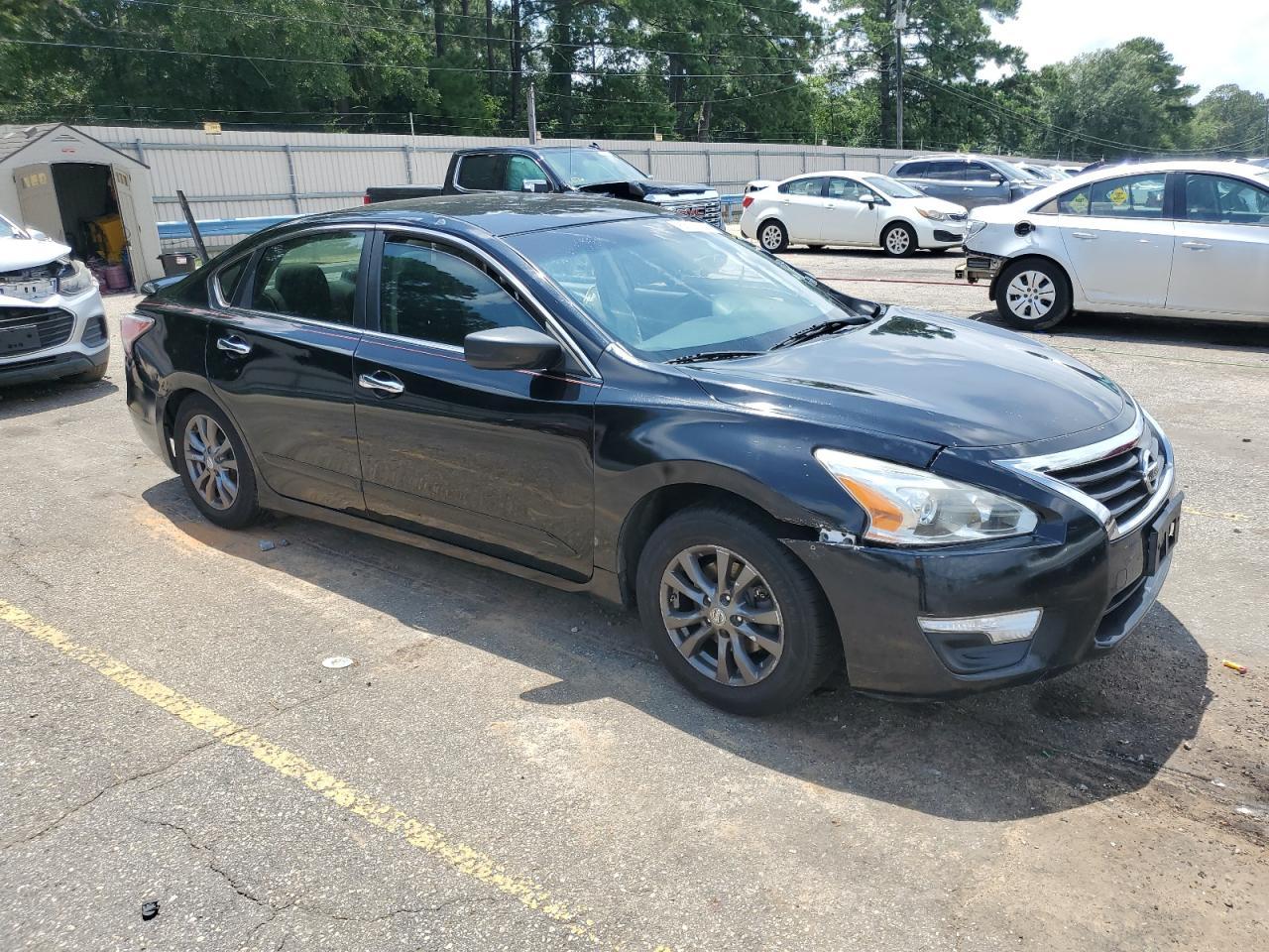 2015 Nissan Altima 2.5 - Image 4