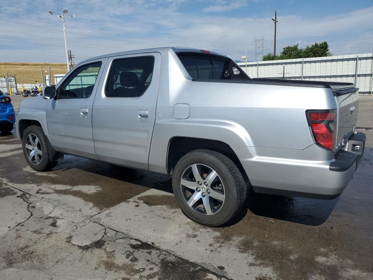 2014 Honda Ridgeline Rtl-S - Image 2