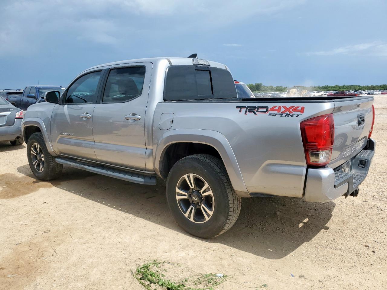 2017 Toyota Tacoma Double Cab - Image 2