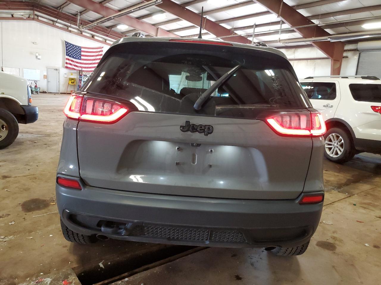 2022 Jeep Cherokee Latitude - Фото 6