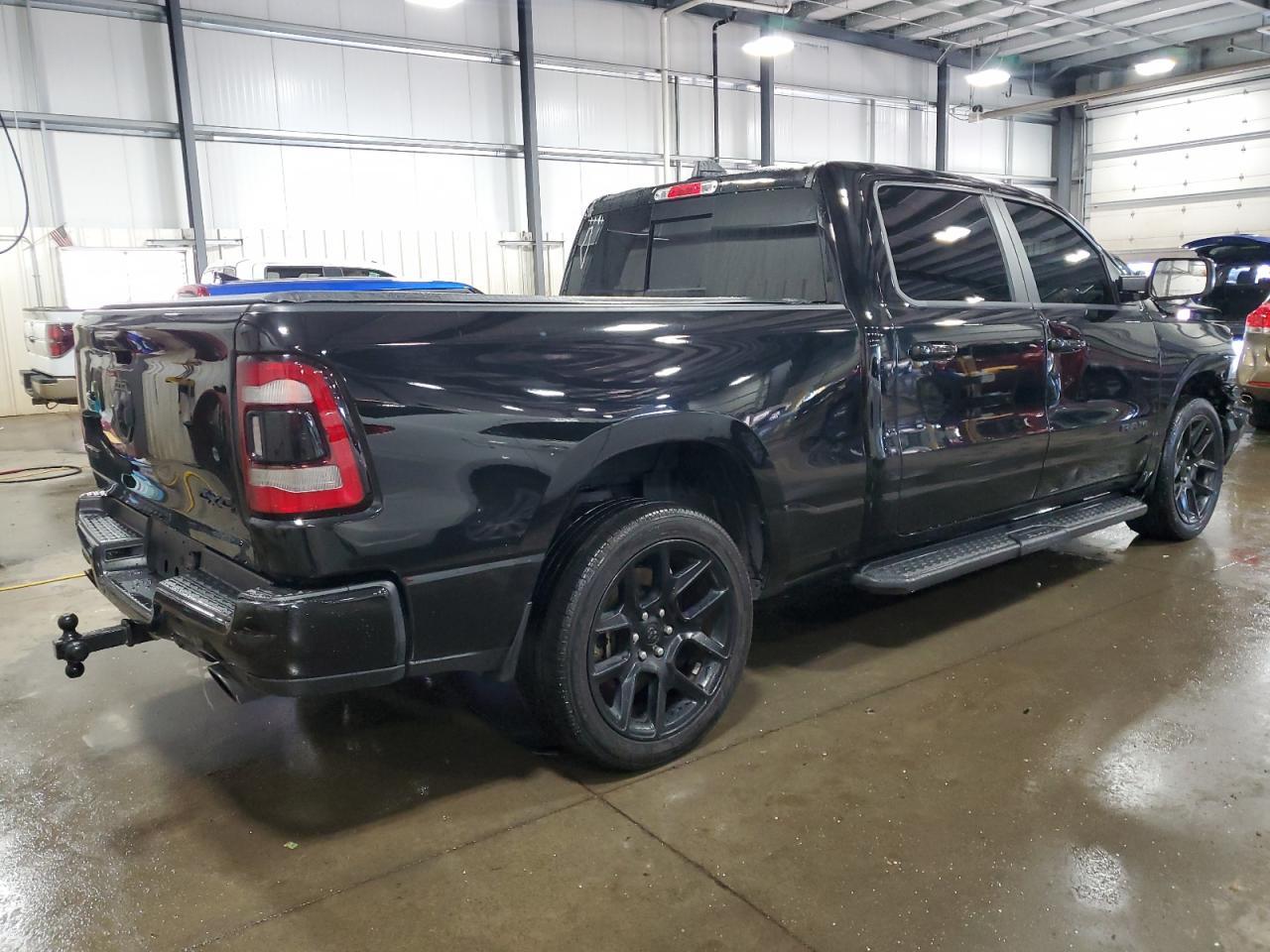 2023 Ram 1500 Laramie - Фото 3